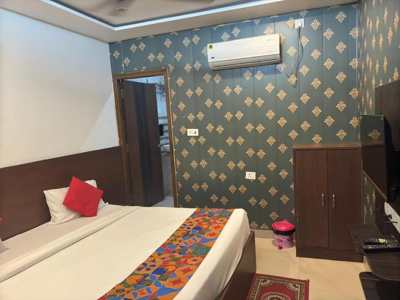 Banarasi Kothi Hotel Varanasi 3*,  India