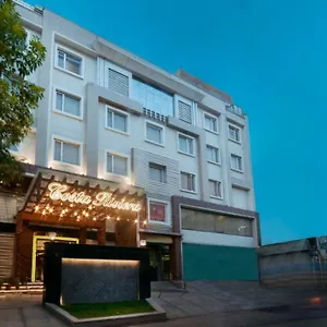 Hotel Costa Riviera, Varanasi
